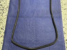 Rear hatch seal