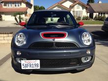 MINI front with red scoop