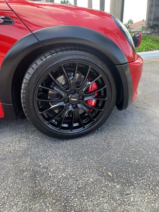 R113 18” inch JCW wheels with BBK 