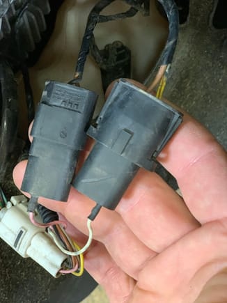 Driver's side (left) harness connections