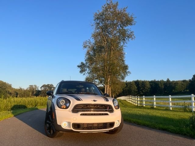 2015 Mini Cooper Countryman - 2015 Mini Cooper Countryman ALL4 S - Used - VIN WMWZC5C53FWM19529 - 115,120 Miles - 4 cyl - AWD - Manual - SUV - White - Monroe, CT 06468, United States