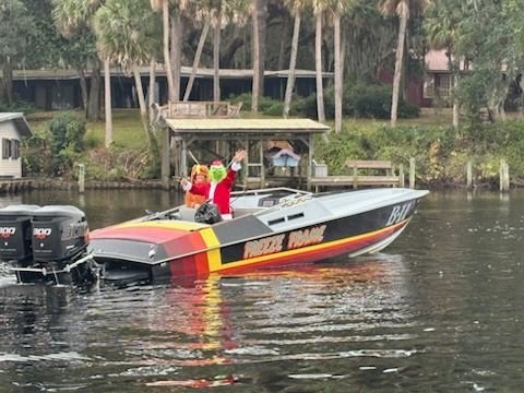 Christmas on the river�nothing better. !!!!