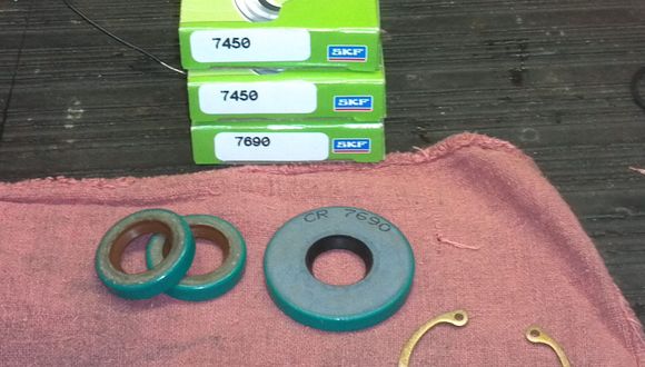 Seals for old style pump
