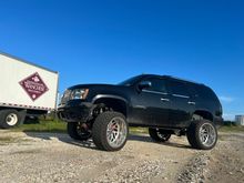 Tahoe suspension build is mostly complete here 
Uniball uca coil overs kryptonite steering powder coated lift kit 