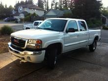 2005 GMC Sierra 2500HD - Removed trim and Escalade handles