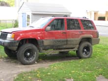 98 Grand Cherokee V8, AWD, Factory Sunroof, 32's, Cragars V- Stars, Rough Country 4in lift...