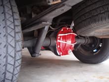 FX4 Level II 31-spline 8.8 with an 03 Explorer IRS aluminum differential cover with the &quot;ears&quot; cut off. Painted red. Explorer leaf springs also pictured. You can see the 2 inches of lift I gained from the leafs cause my shocks are perma-extended. And you can also see how I cleaned up the frame and painted everything black.