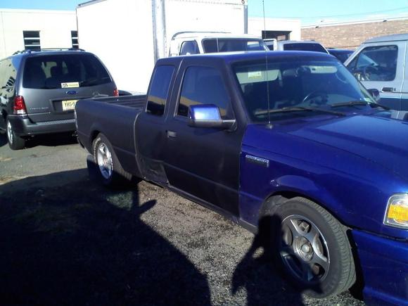 10 05 09 0905b Front door and Bed are on and i spray bombed it