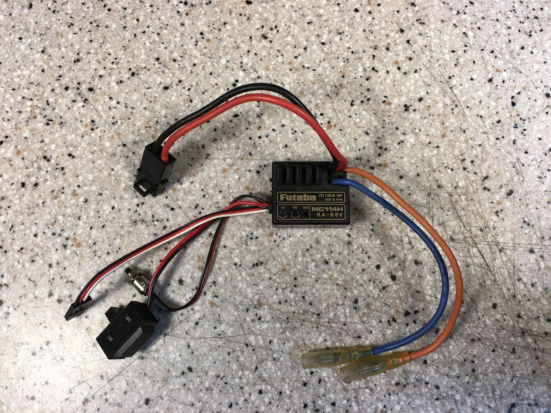 Futaba MC850C FETスピードコントローラー Amazon | MC340CR ブラシモーター用ESC (スピードコントローラー