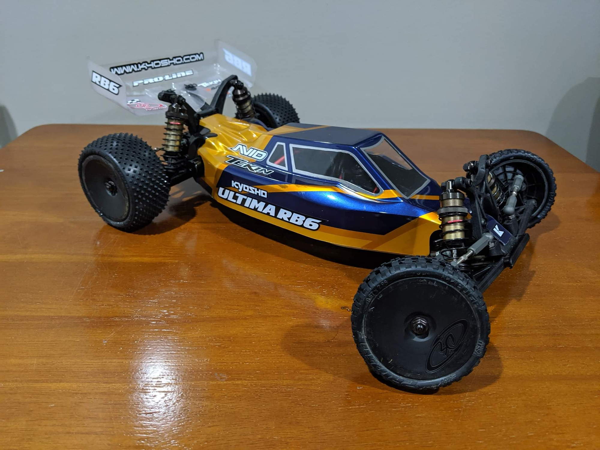 Simple rattle can paint scheme that anyone can do - RC Driver