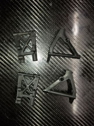 Used arms (HARD) I use them depending in track conditions 