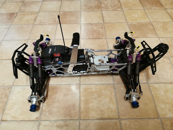 Now this whole setup is mounted to FLM extended LCG TVP's. It's such a sweet looking chassis - the pictures don't do it justice. The Innovative TVP's are great, but these are longer and have symmetrical plates. 