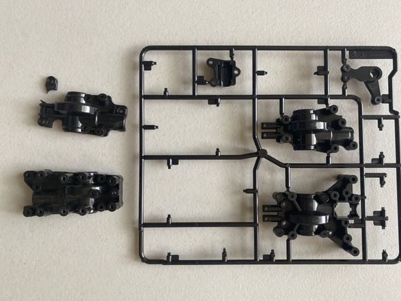 These are hard to find. The parts that usually break are where the locker Arms connect. The set of the tree is good in that area, but as pictured one of the mounting tabs is cracked, but contained if you want to bond it totally usable for a car with bad housings!