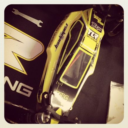 22 body yellow