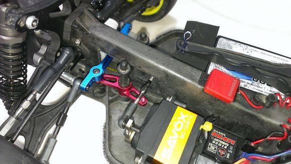 Dynamite XXXS bellcranks, DB01 rack
