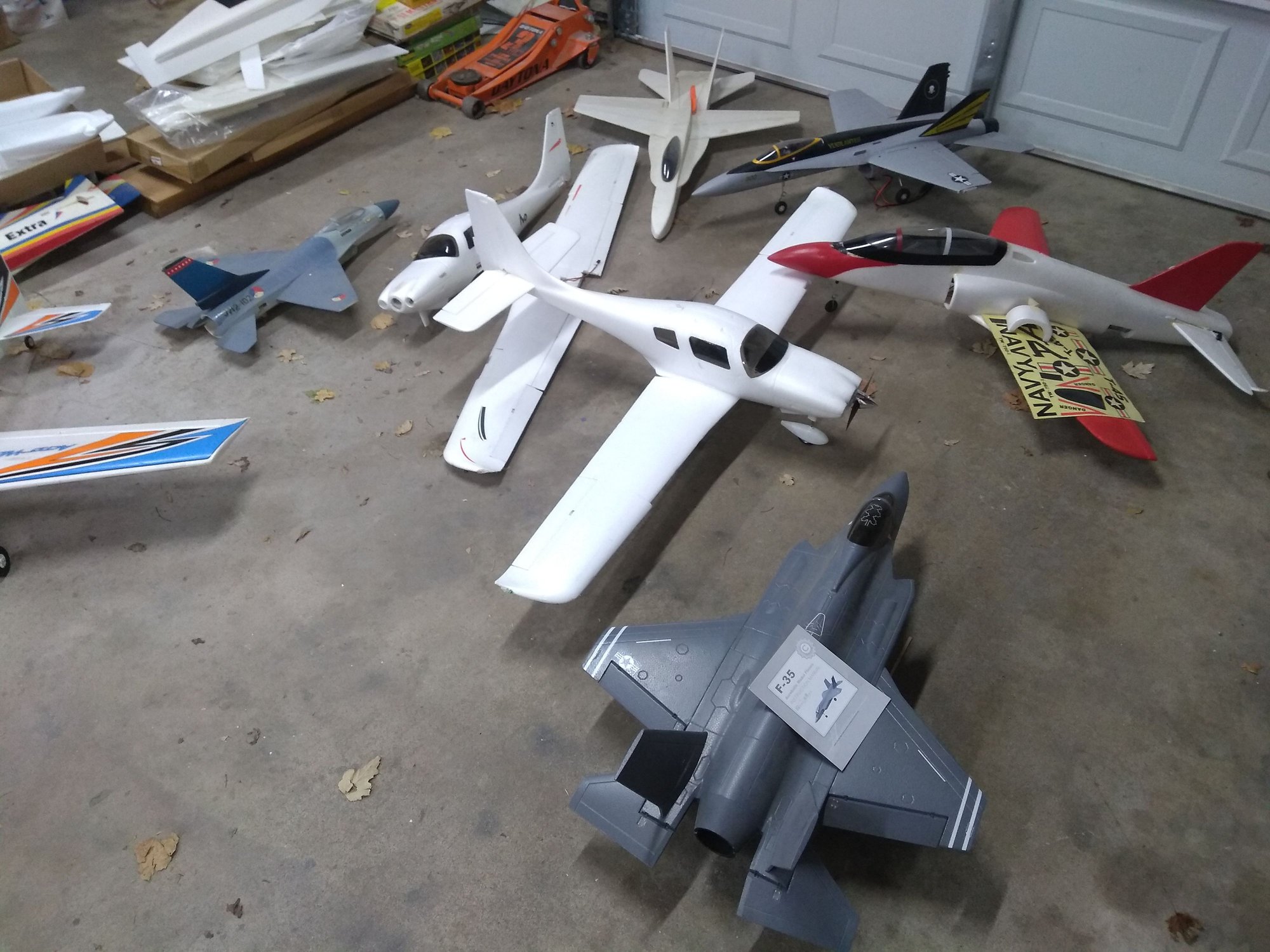 100 RC Airplanes For Sale, priced to sell! Jets, foamies, balsa
