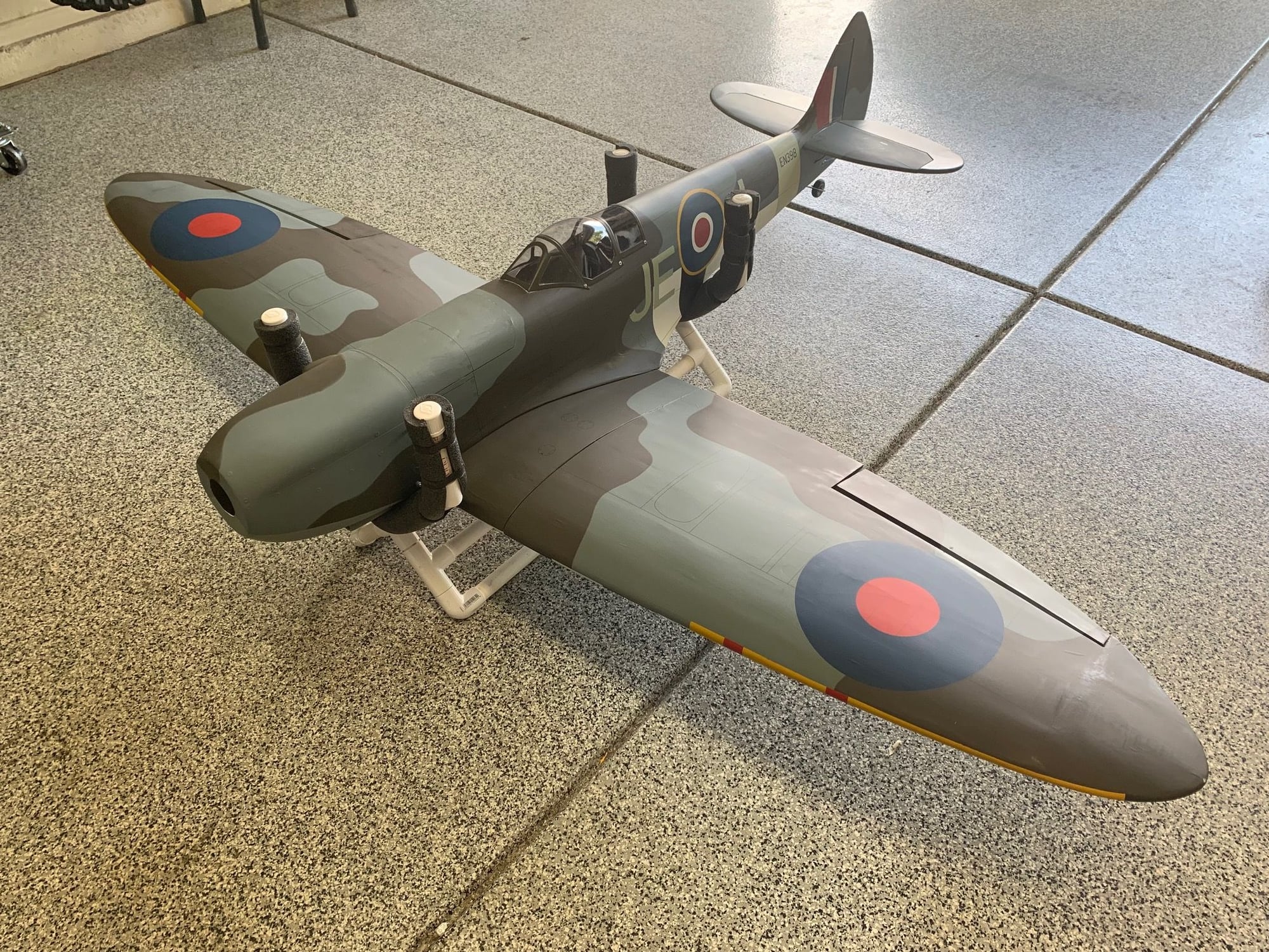 hangar 9 spitfire 30cc