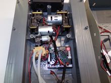 Close up of the electronics.  They look similar to a Taigan MFU.  Shows the ability to hook up a hobby grade transmitter, but uses what looks to be a Molex connection for that and not a standard servo type cable.