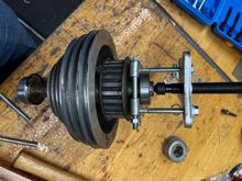 Same principle as pulling the drive hub