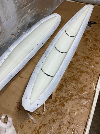 F100 wing tank being layed up