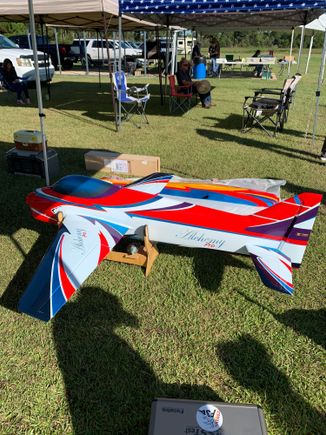 Display of the white scheme at the Cajun Nats