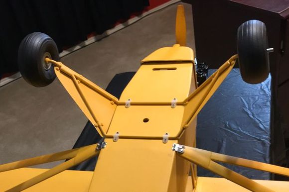 Friend made custom landing gear with toe-in.