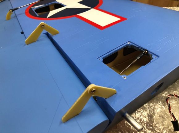 Now to figure out how to work the hinges?