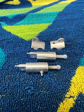 Cylinders and mounts