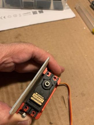 any standard servo fits the mounts..