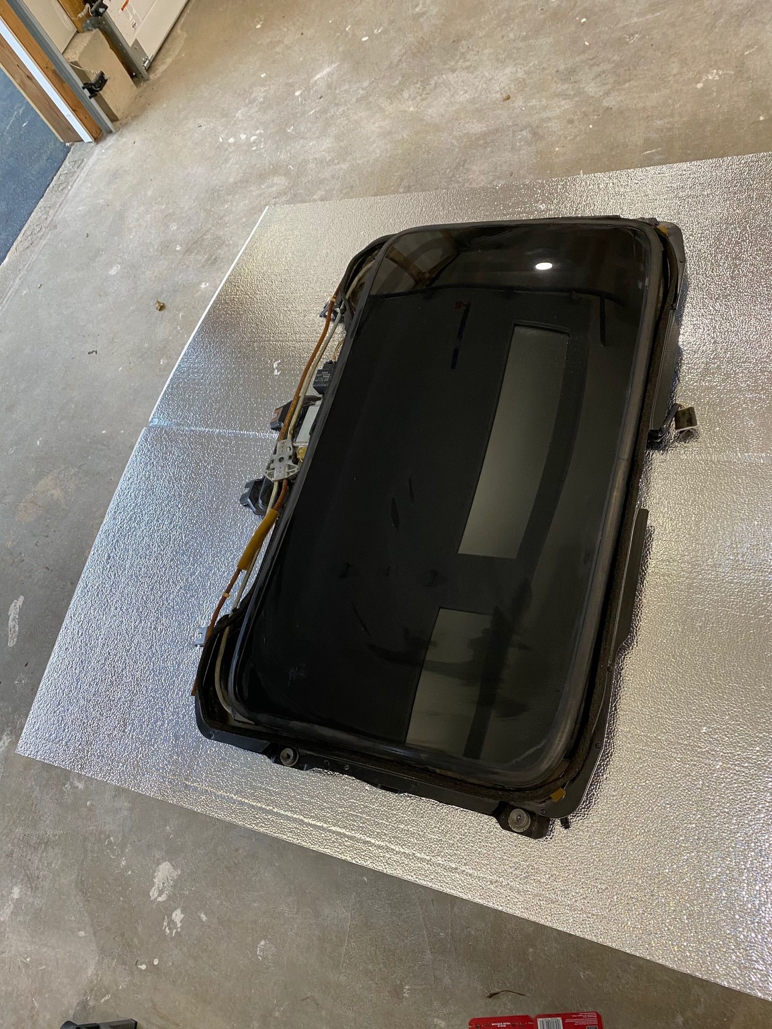 Exterior Body Parts - 1994 Glass Sunroof - Used - 1993 to 2000 Mazda RX-7 - Dix Hills, NY 11746, United States