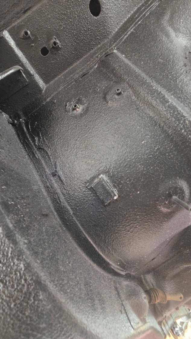 Can i atatch my fuel pump to these two holes right above the check valve
