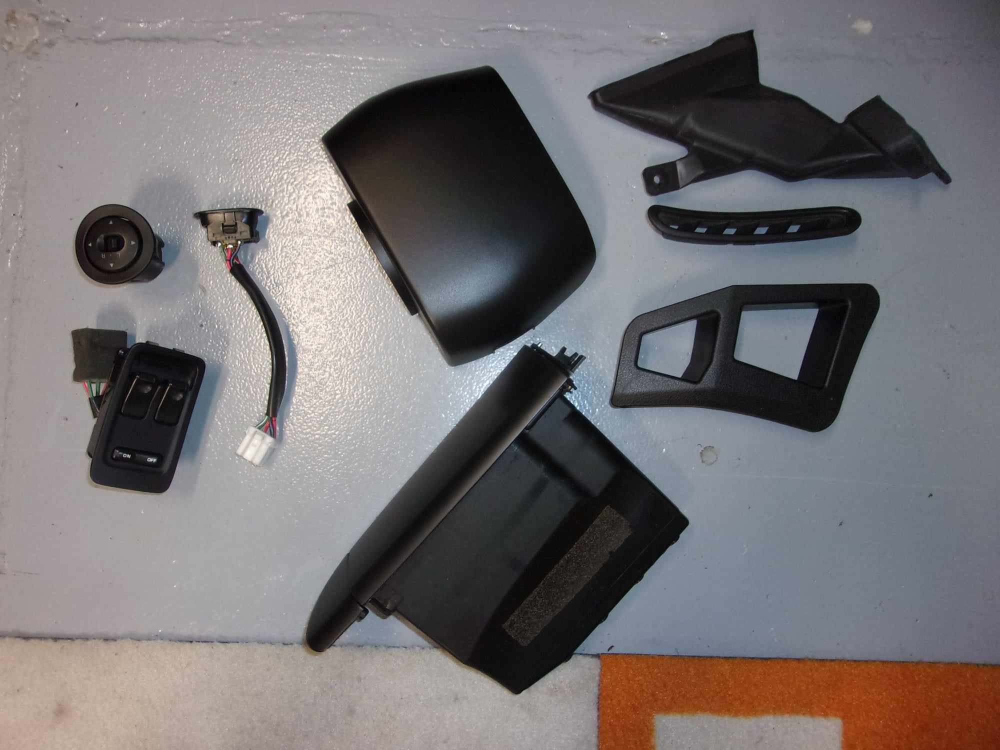 Interior/Upholstery - Black interior Parts - Used - 1993 to 1995 Mazda RX-7 - Murfreesboro, TN 37130, United States