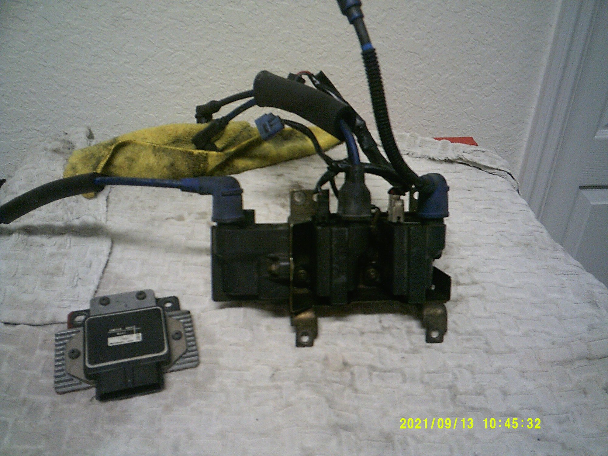 1994 Mazda RX-7 - Stock steering wheel, ECU, fuel rails and injectors, coil pack and control unit more - Miscellaneous - $175 - Punta Gorda, FL 33982, United States