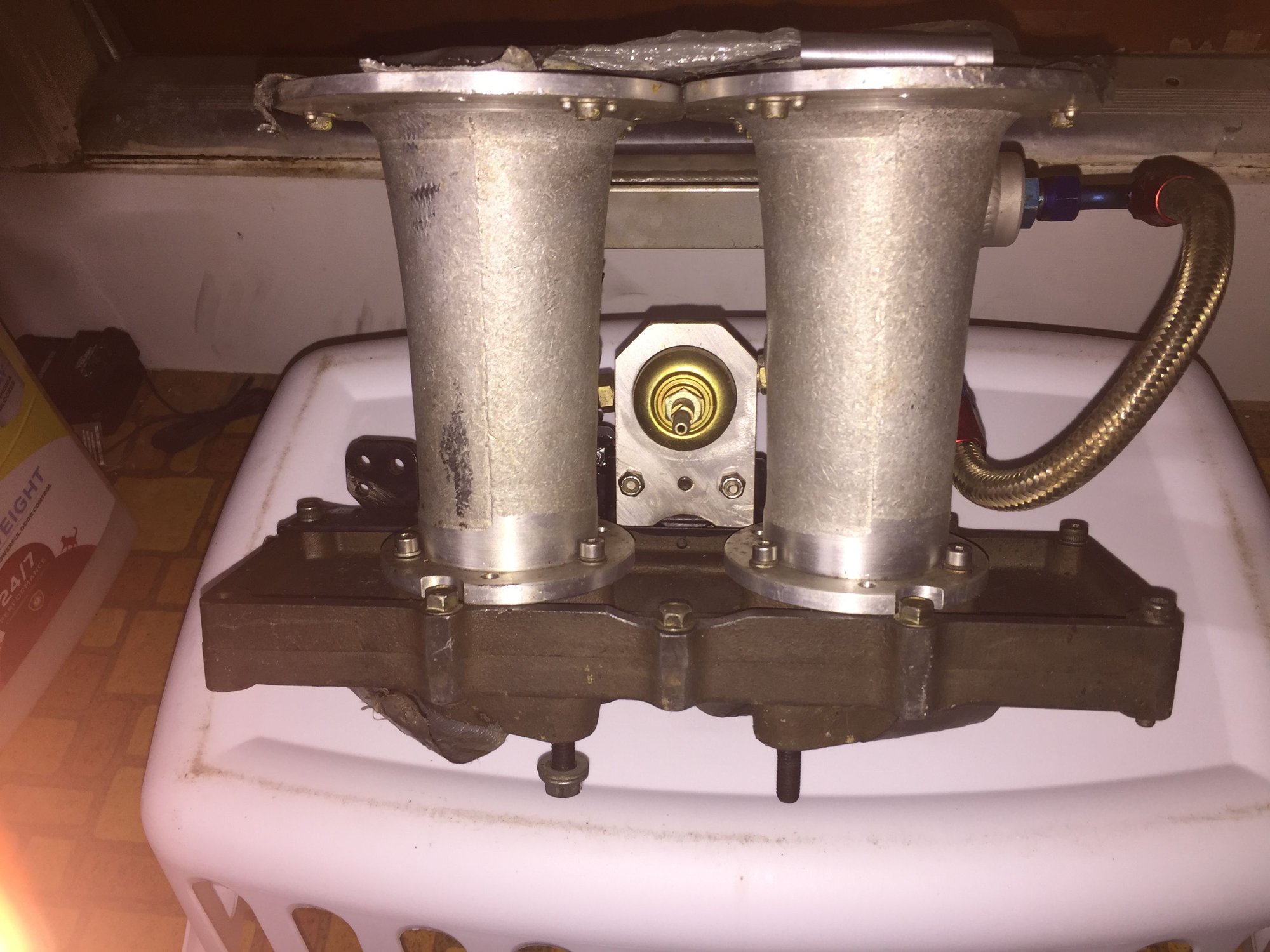 Engine - Intake/Fuel - Factory Slide Throttle Injection System - Used - 1984 to 1994 Mazda RX-7 - Fernandina Beach, FL 32034, United States