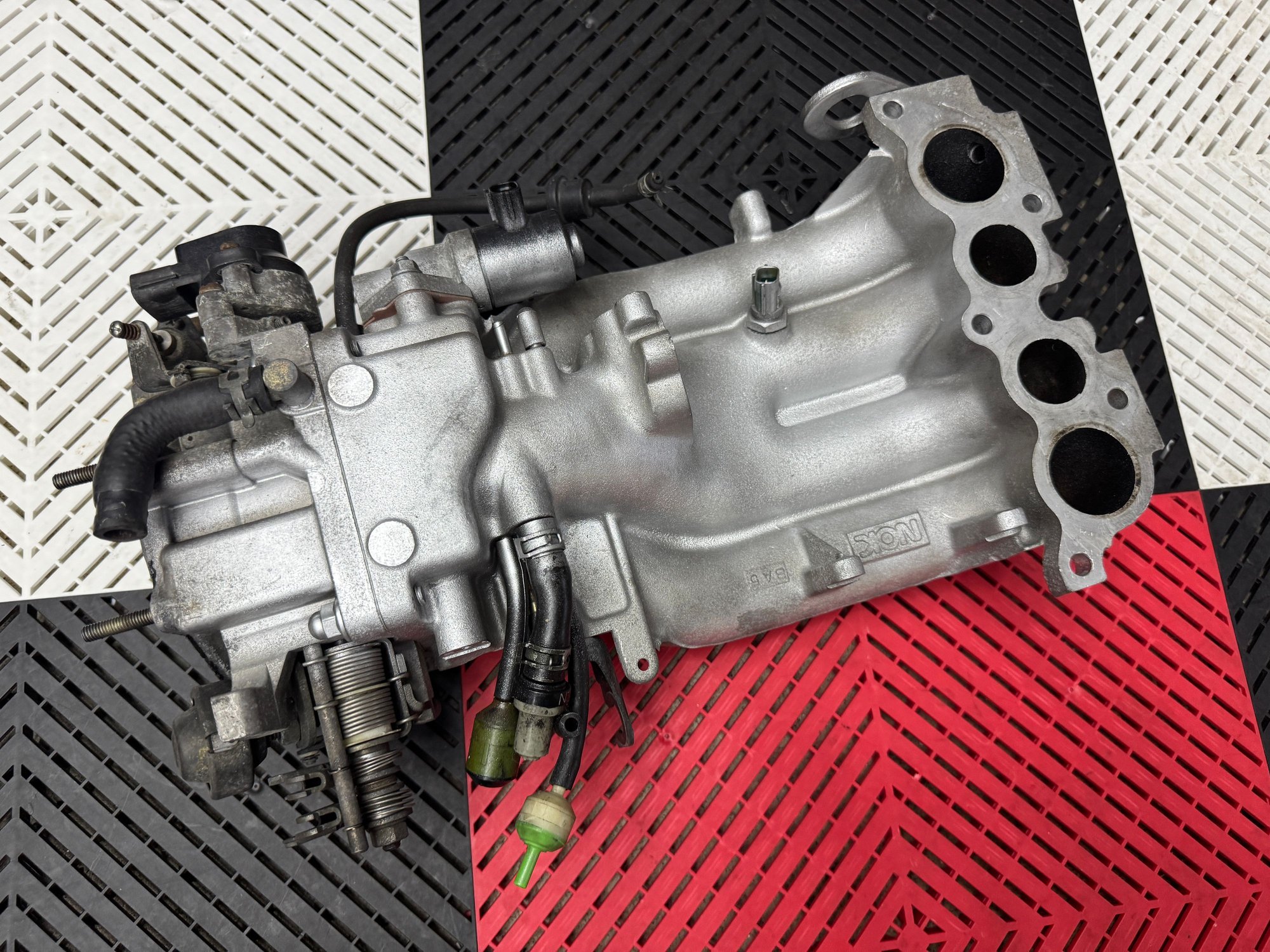Engine - Intake/Fuel - JDM UIM / Throttle Body - COMPLETE - Used - 1992 to 2002 Mazda RX-7 - Birmingham, MI 48323, United States