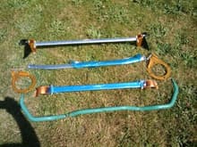 From Front to Rear:
MazdaSpeed (Newer) Sway Bar
MazdaSpeed Front Brace Bar
MazdaSpeed Front Strut Bar
MazdaSpeed Rear Strut Bar

All bars are brand new, rear two have mild scratches,
front two have absolutely none. Never installed, BNIB!