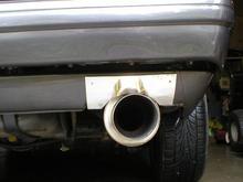 Tucked Muffler2