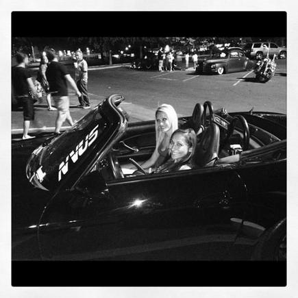 A quick pic at a carshow my friend and I...(Not my AP2)