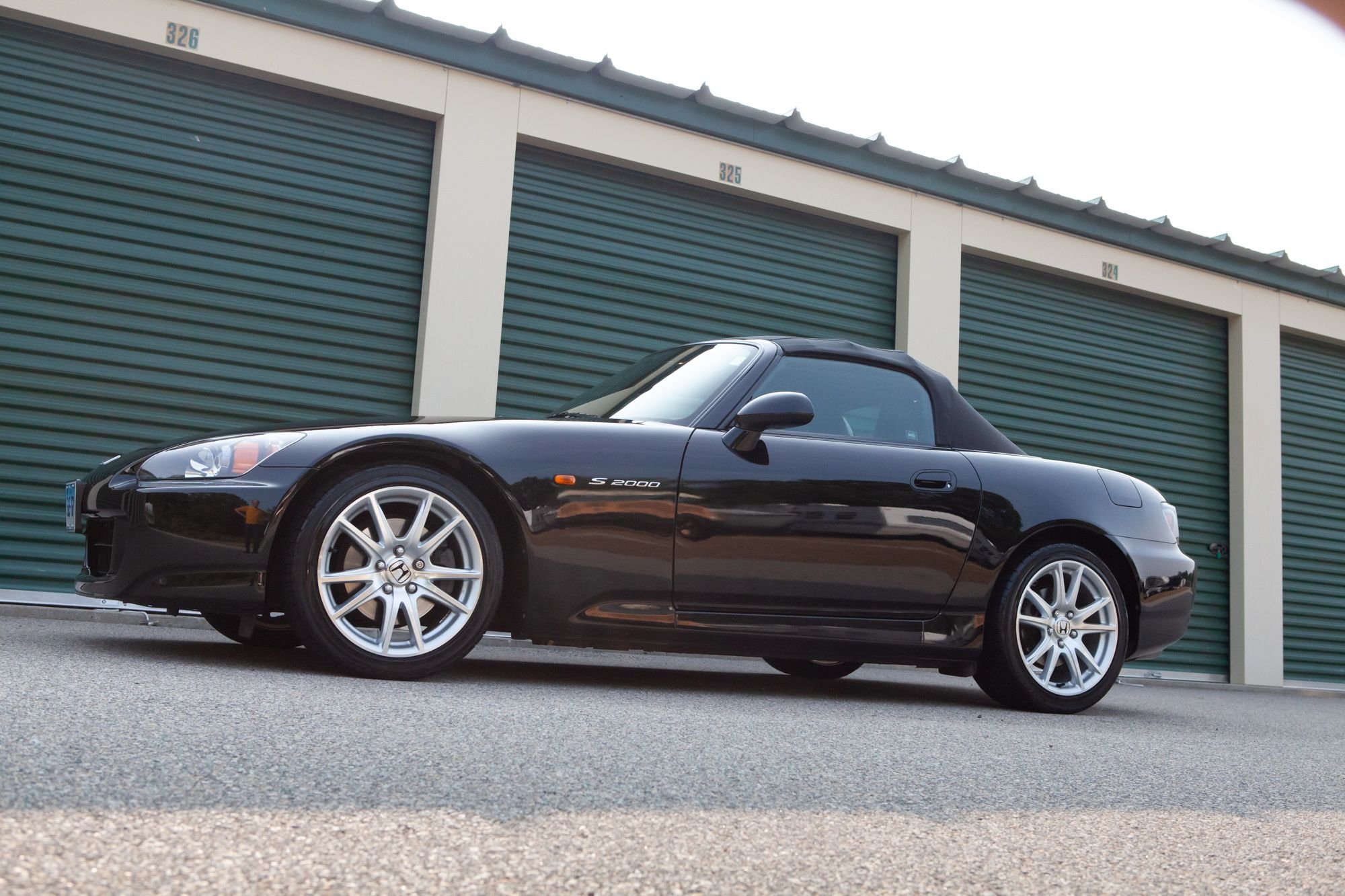 2004 Honda S2000 - CT 2004 Black Honda S2000 AP2 21K miles - Used - VIN JHMAP21444S000637 - 21,358 Miles - 4 cyl - 2WD - Manual - Convertible - Black - Mansfield Center, CT 06250, United States
