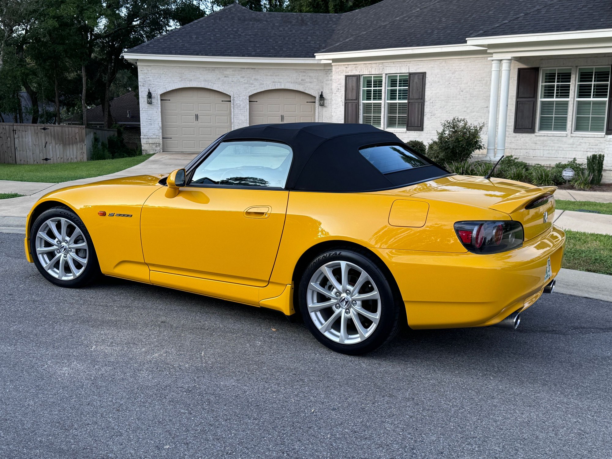 2006 Honda S2000 - FL 2006 Rio Yellow Pearl S2000 49540 miles - Used - VIN JHMAP21426S002129 - 49,540 Miles - 4 cyl - 2WD - Manual - Convertible - Yellow - Niceville, FL 32578, United States