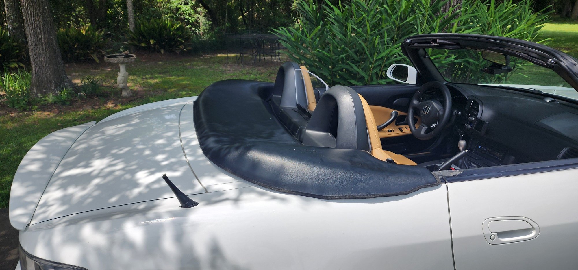 2004 Honda S2000 - 04 S2000 GP White w/ Hardtop 42,916 mi ..Ms - Used - VIN JHMAP22143T003801 - 42,916 Miles - 4 cyl - 2WD - Manual - Convertible - White - Moselle, MS 39459, United States