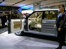 05 Detroit Auto Show 009.jpg