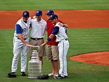 05_canes_with_bulls_and_cup.jpg