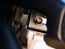Airbag bolt hole