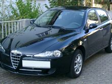 Alfa_Romeo_147_front_20071007.jpg