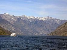 Lake Chelan 2.jpg