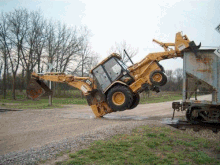 tractorgif.gif