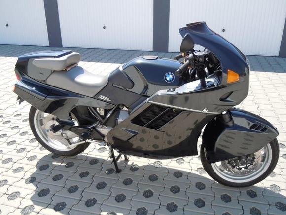 BMW K1