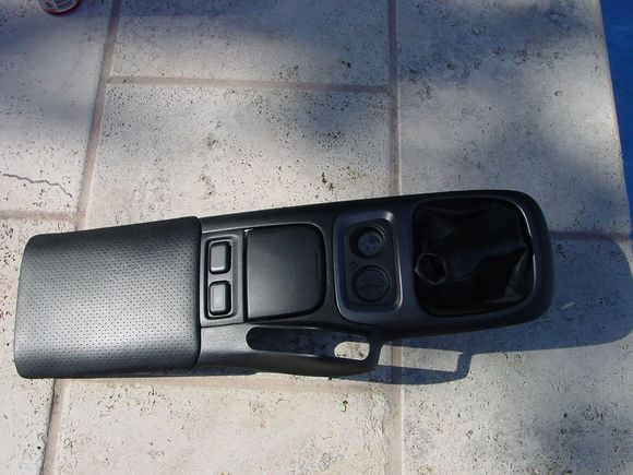 Center Console1.JPG