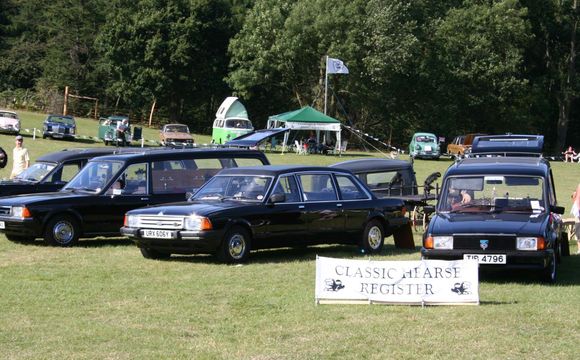 Knebworth 05 club.jpg